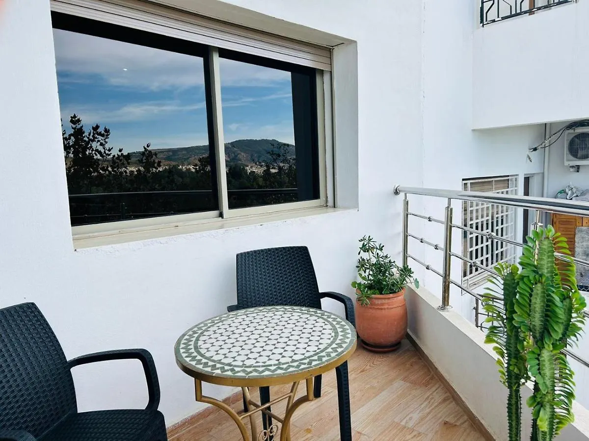 Appartement Luxueux, 2 Chambres, A 300M De La Gare De Train Fes 0*,  Morocco