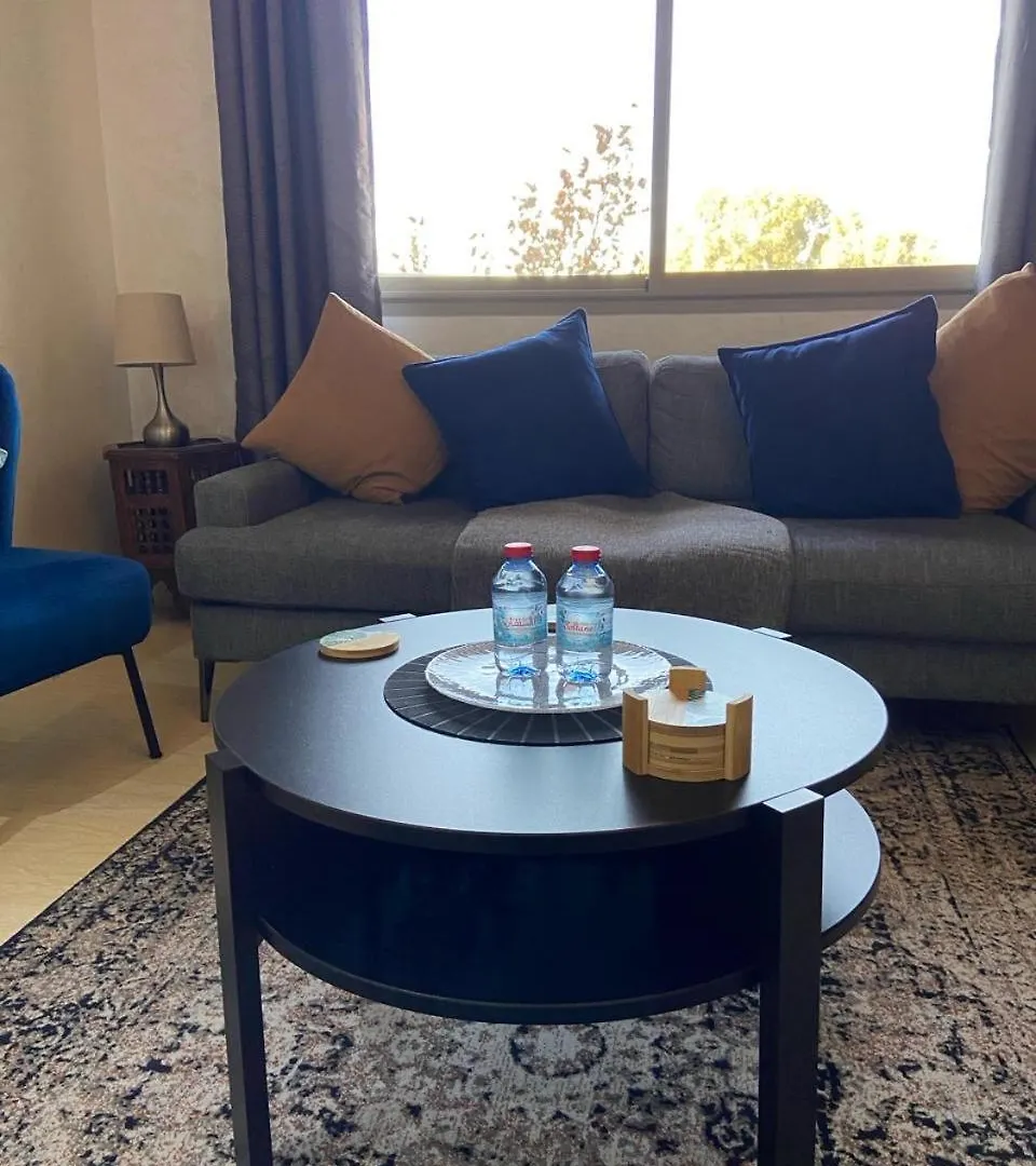 Appartement Luxueux, 2 Chambres, A 300M De La Gare De Train Fes Apartment